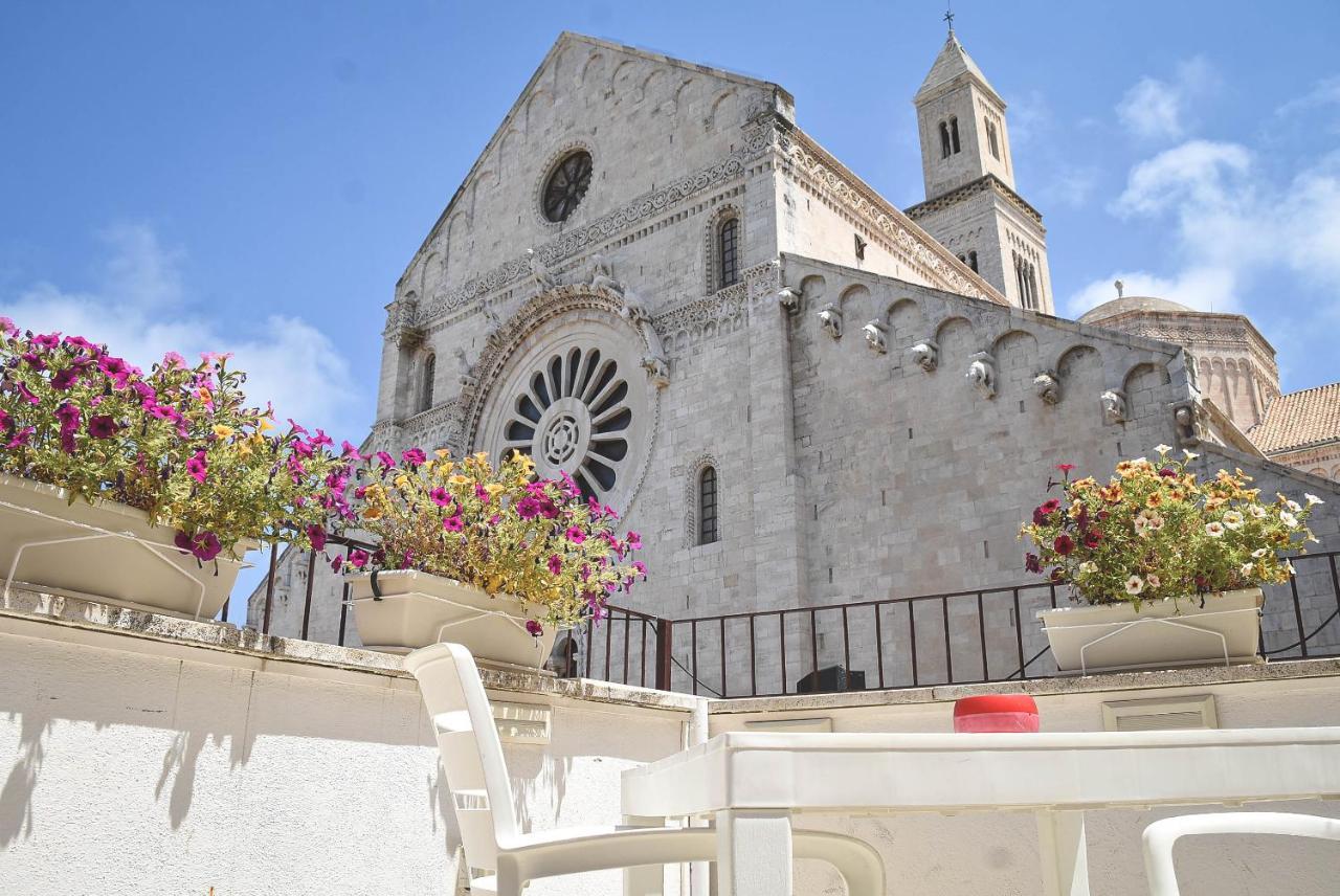 Vista Cattedrale - Super Attico Nel Centro Storico Bari Bagian luar foto